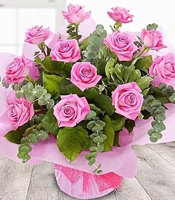 20 Pink Rose Bouquet with Green Fillers